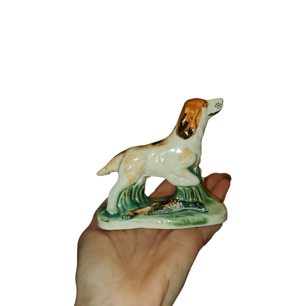 Vintage Pointer Pheasant Hunter Dog Figurine